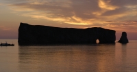 canada - qu�bec - Perc&eacute; : le fameux rocher au coucher du soleil 
Photo fournie par l office du tourisme