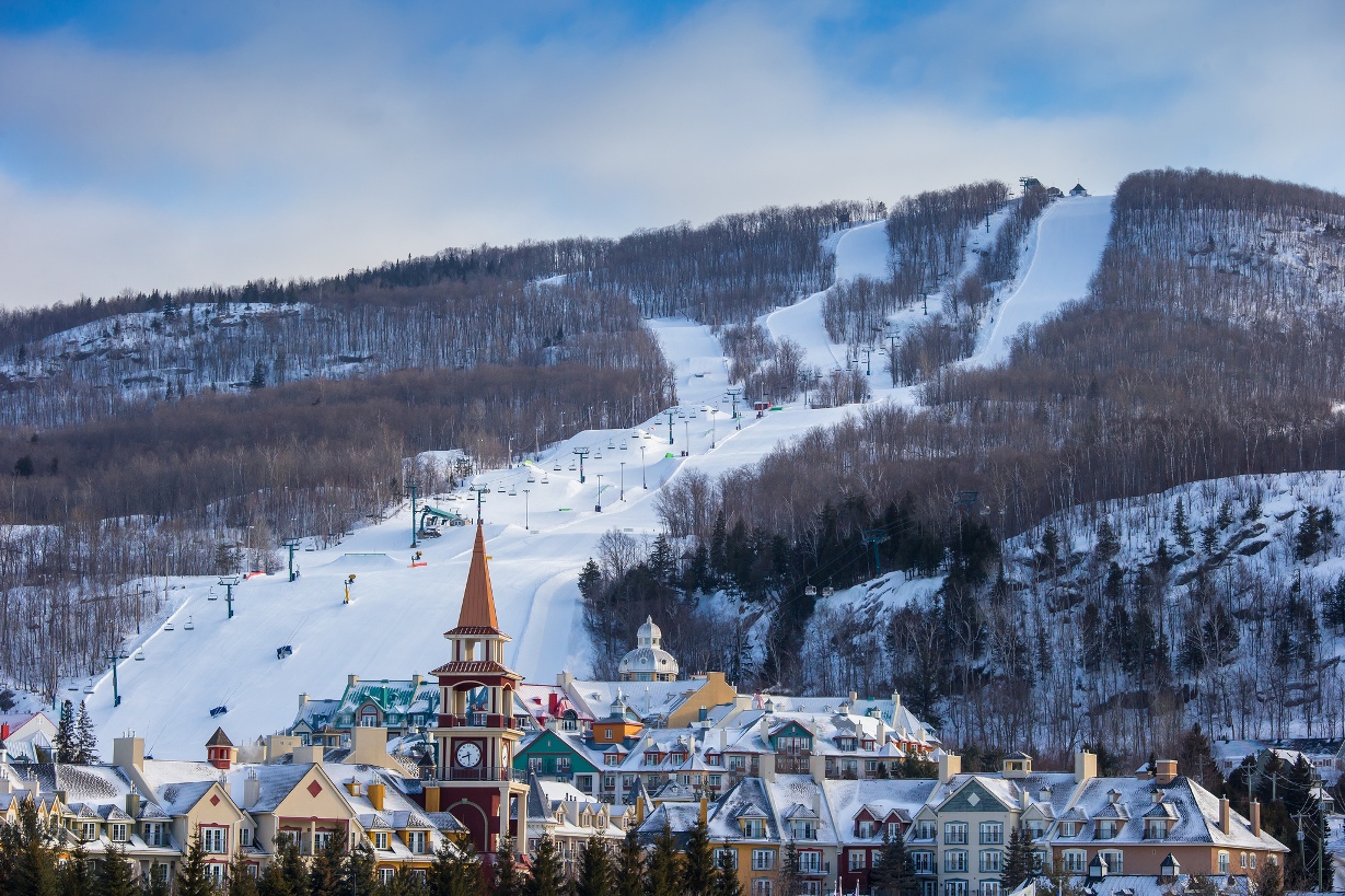 Mont Tremblant en hiver (photo fourni par la station du Mont Tremblant)